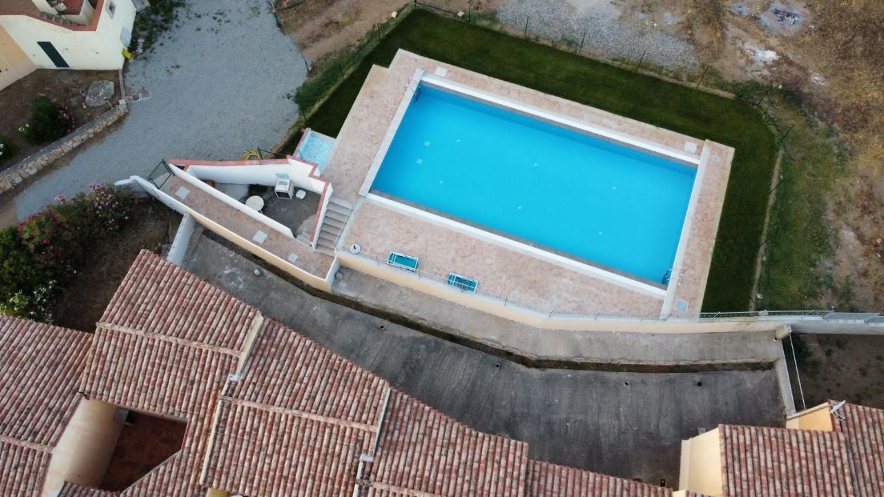 Residence Baia Sant Anna Con Piscina Tanaunella Exterior photo